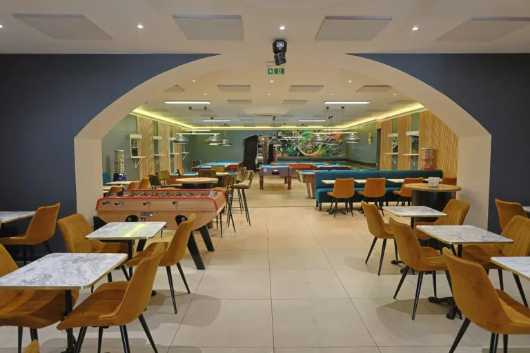 L'Alexandre Café