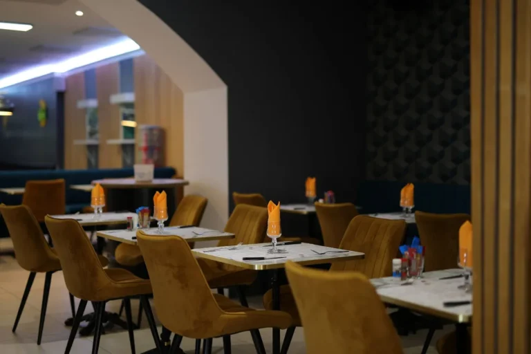 L'Alexandre Café
