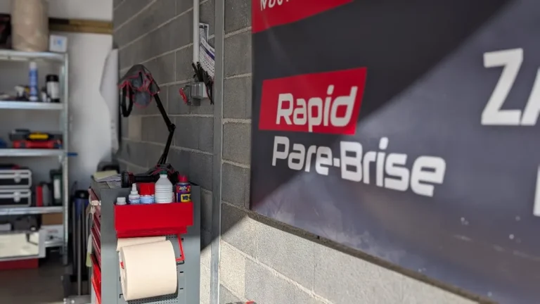 Rapid Pare-Brise Poussan