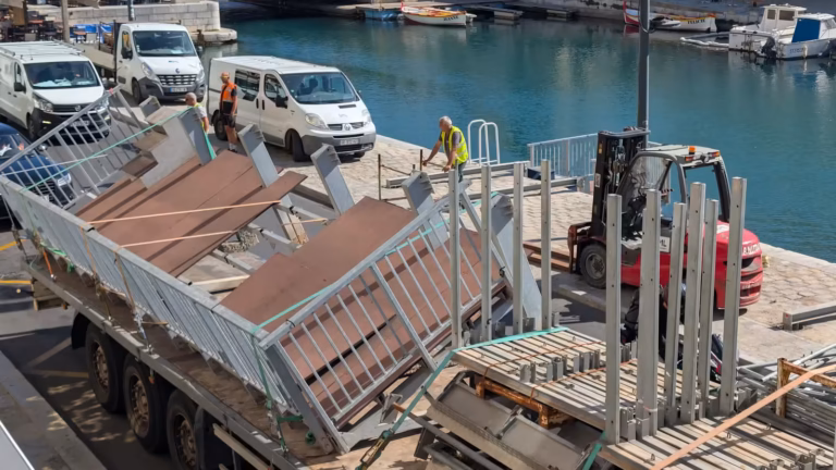 Joutes 2026 à Sète : les tribunes du Cadre Royal s'installent
