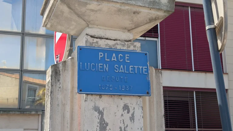 Parking de la Place Lucien Salette - Balaruc-les-Bains