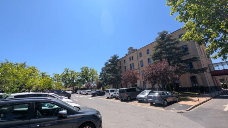 Parking Place de la Mairie