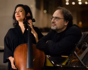 Anouk Legée au violoncelle et Sacha Stephanovic au piano, professeurs au Conservatoire de Sète