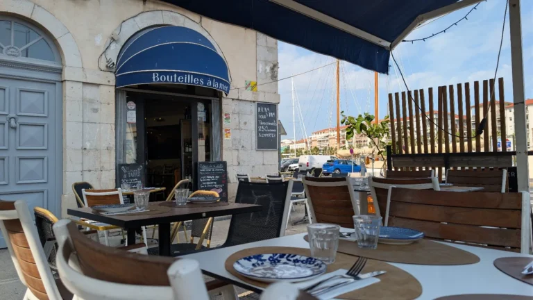 Bouteilles à la mer Sète