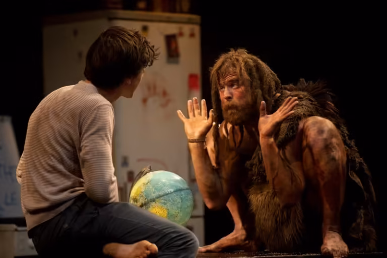 Grou ! (retour vers le passé) - spectacle familial au Théâtre Agathois