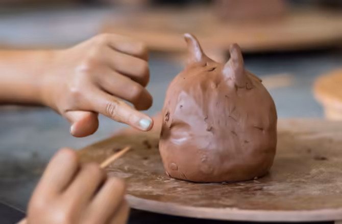 Atelier des bébés autour de l'argile à Balaruc-les-Bains