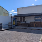 Terrasse extérieure et entrée de Ludik Parc