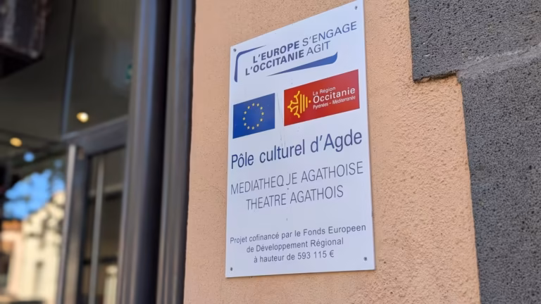 Panneau Pôle culturel d'Agde, Médiathèque et Théâtre agathois