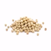 Petit tas de grains de poivre blanc entiers sur fond blanc