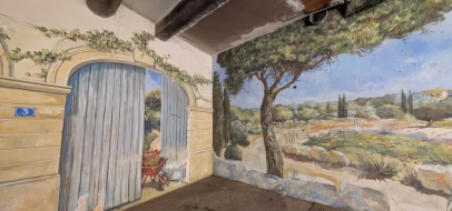 Trompe-l'œil d'un portail et d'un paysage provençal dans le passage du 8 Mai 1945