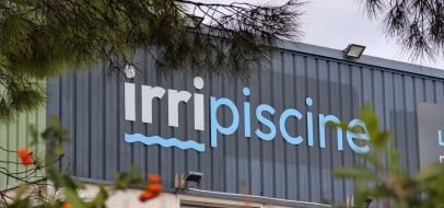 Enseigne Irripiscine sur le magasin de Gigean