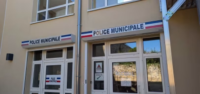 Entrée de la police municipale de Balaruc-le-Vieux