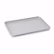 Plaque de cuisson rectangulaire en métal pour le four sur fond blanc